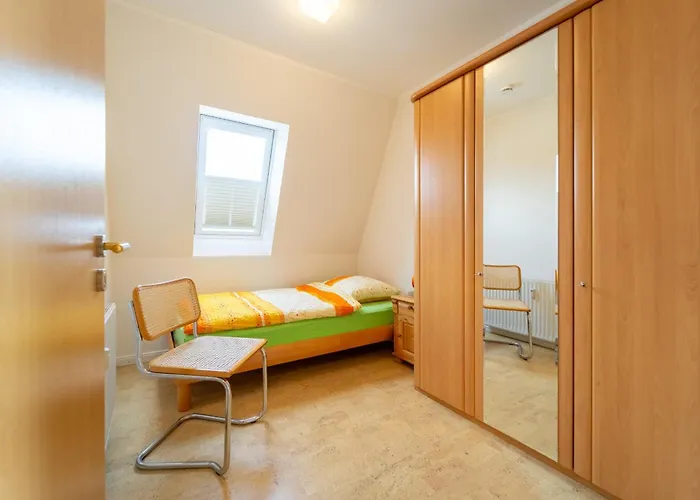 Judy - Zentral, Aufzug, Parkplatz *